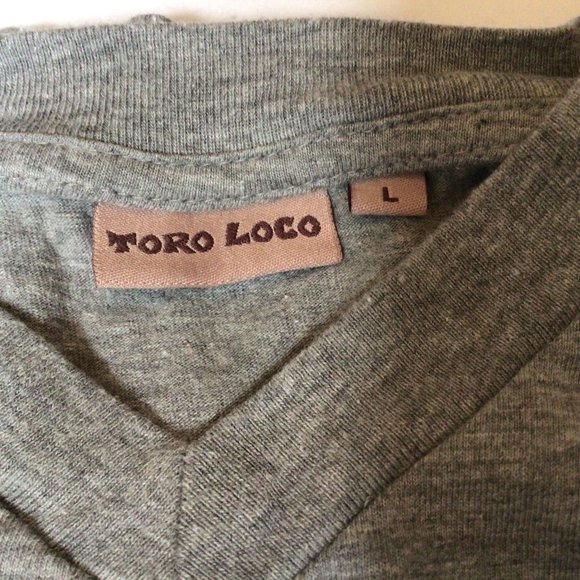 Toro Loco - Madrid Bull Mu! gray V-neck t-shirt - Picture 6 of 7